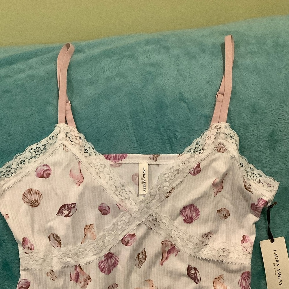 Laura Ashley Womens Pink Seashells Nightgown NWT Size Medium - Picture 2 of 16
